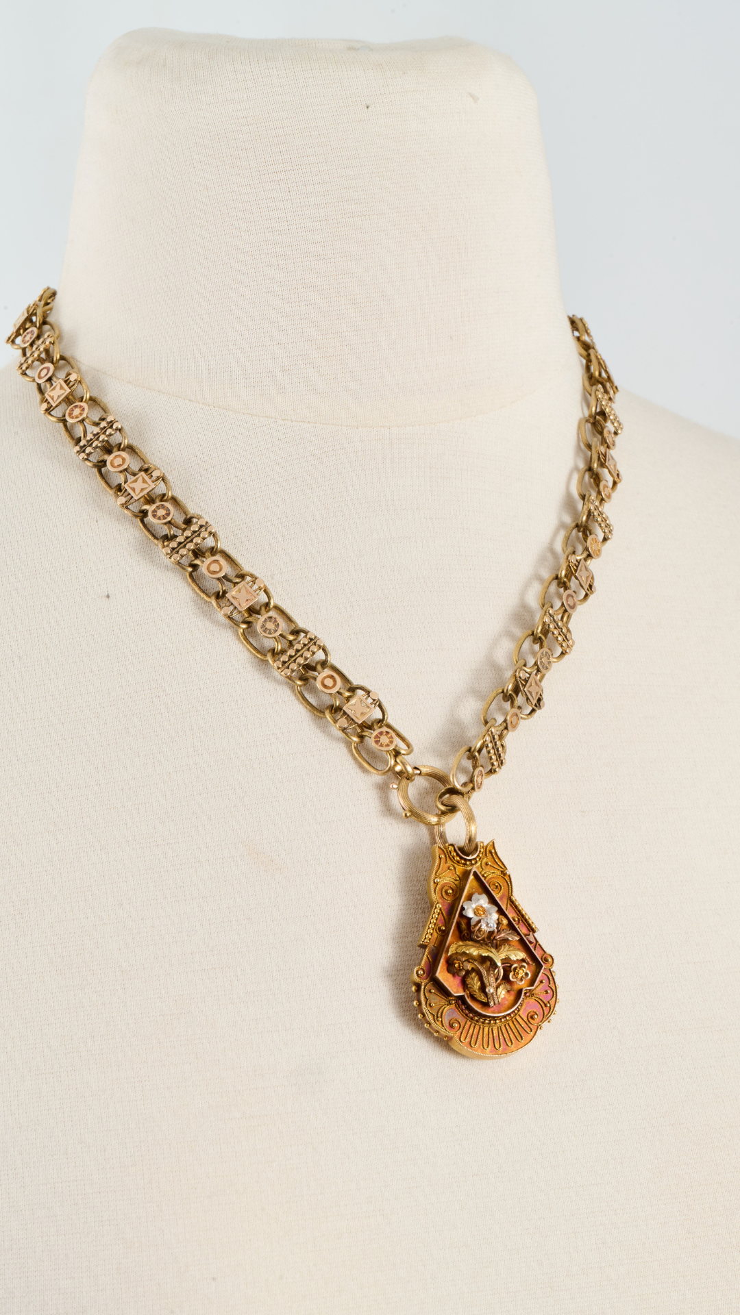 432 Bookmark Chain