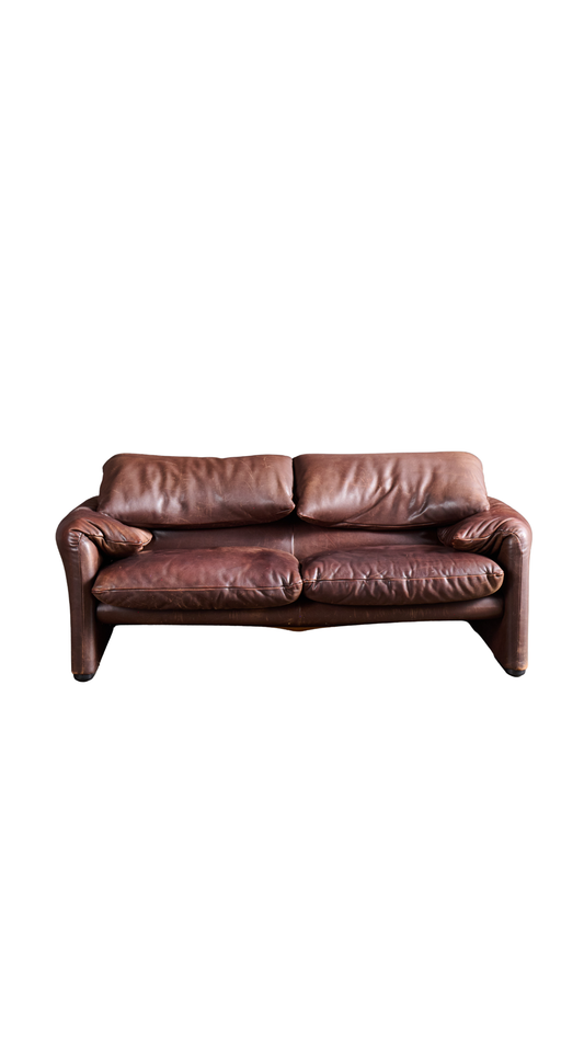 VIN20 Cassina Maralunga Loveseat