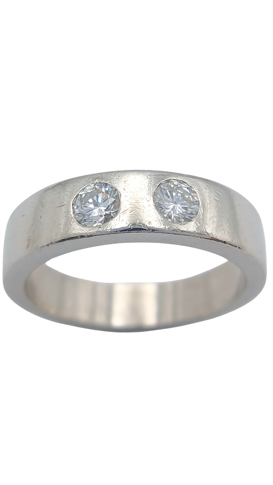 26 Platinum 2 Diamond Band Ring