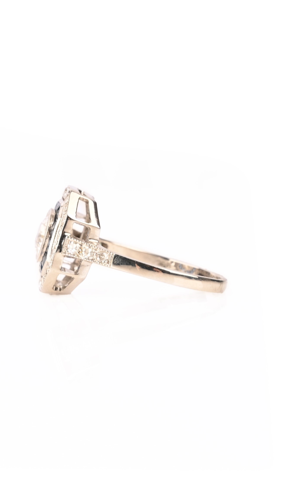 229 Sapphire Diamond Ring