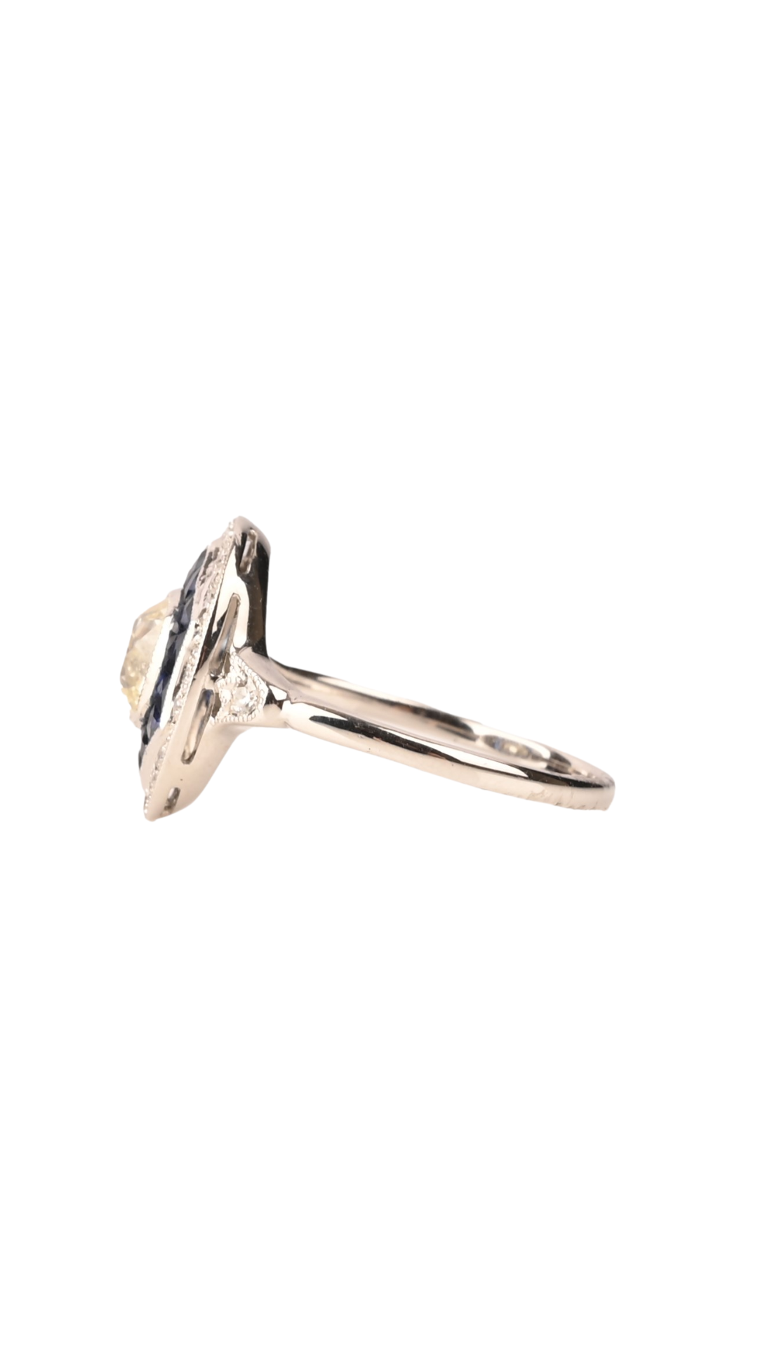 462 Sapphire Diamond Ring