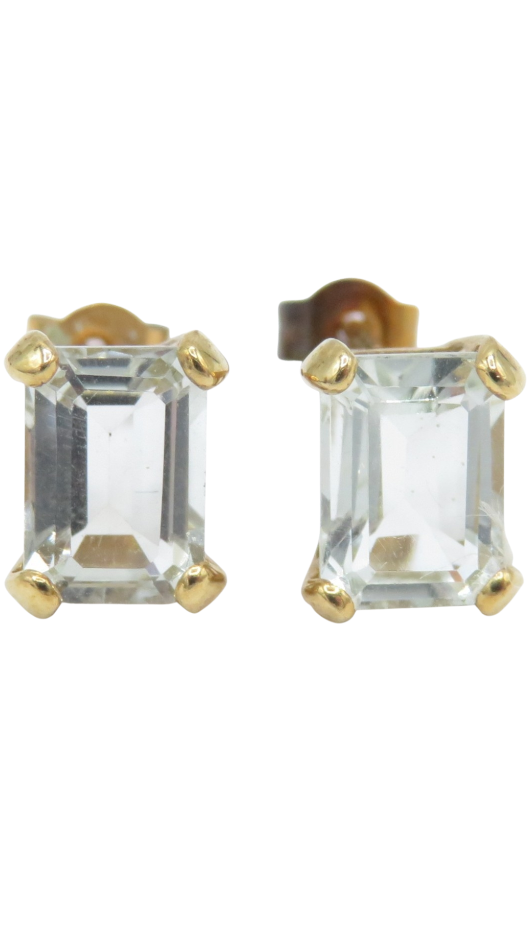 146 Aquamarine Stud Earrings