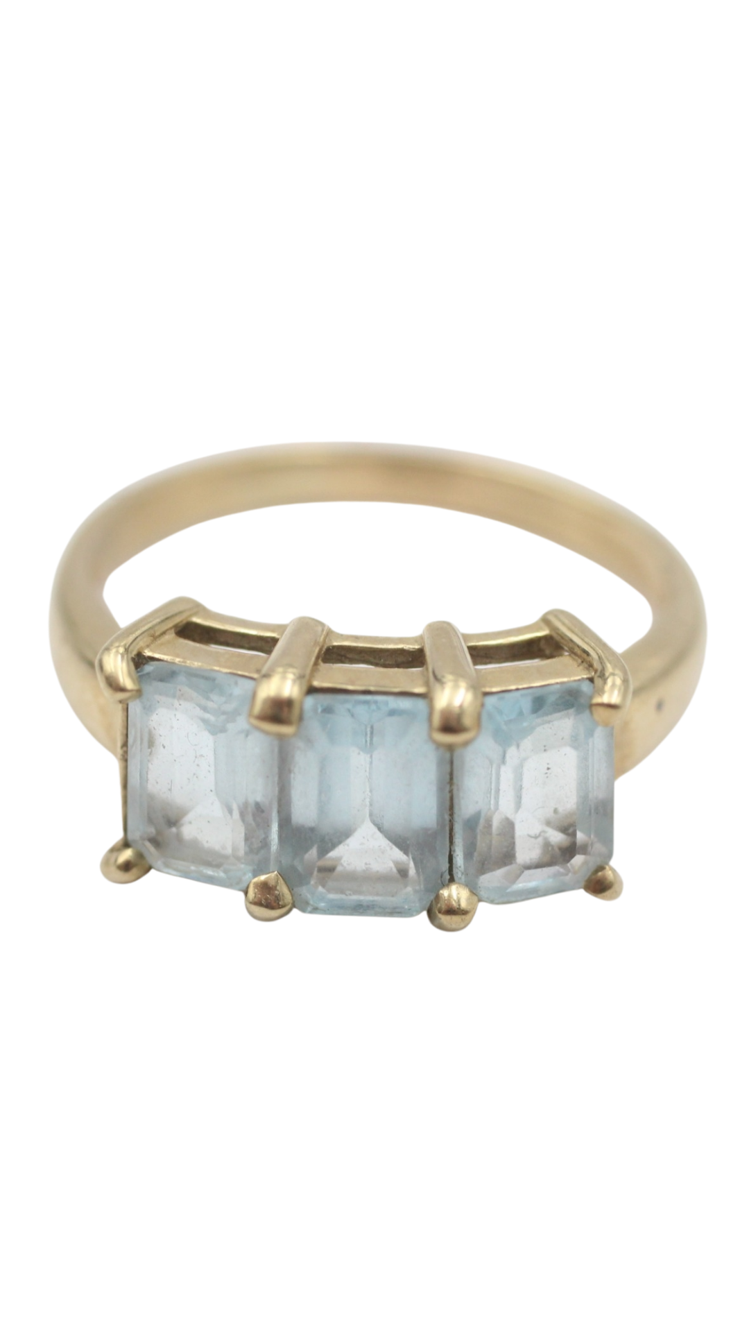 14 Blue Topaz 3 Stone Ring