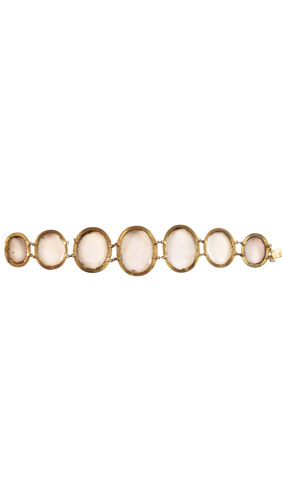 34 Carved Shell Cameo Bracelet