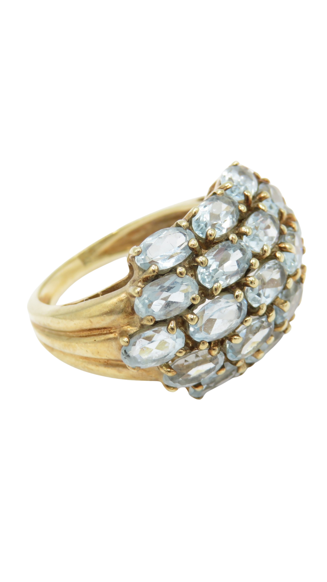38 Aquamarine Cluster Bombe Ring