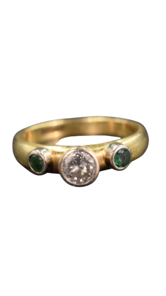 961 Emerald Diamond Gold Band Ring