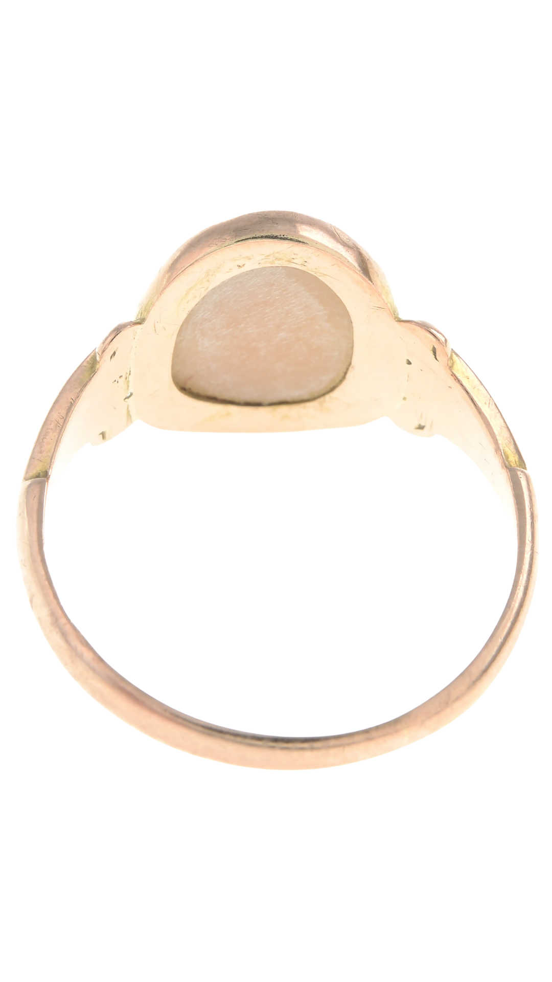 18 Cameo Shell Ring