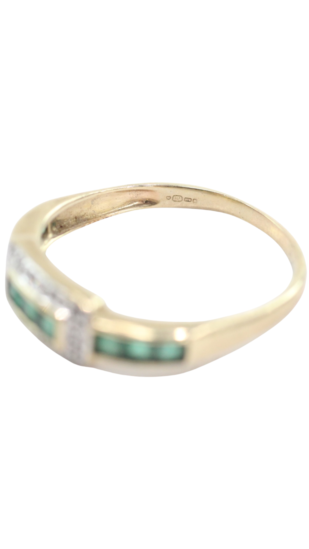39 Emerald Diamond Ring