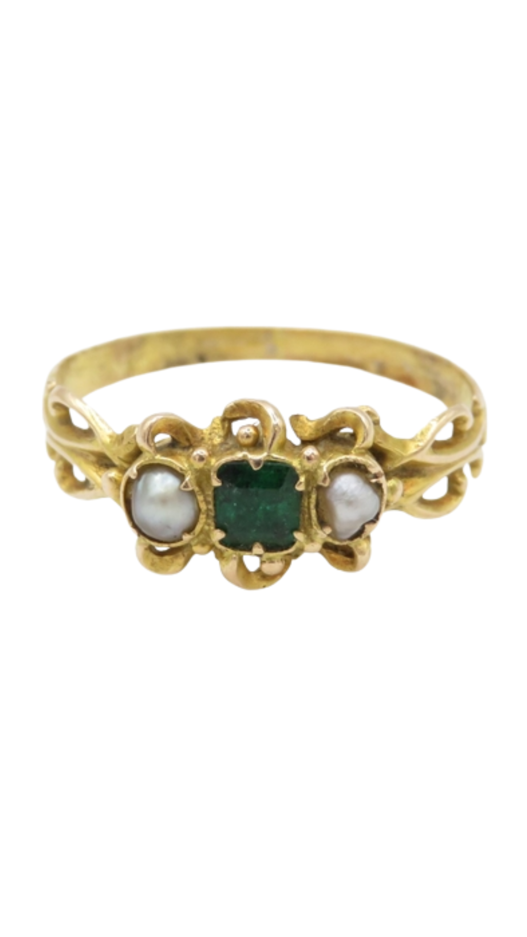 682 Emerald Pearl Ring
