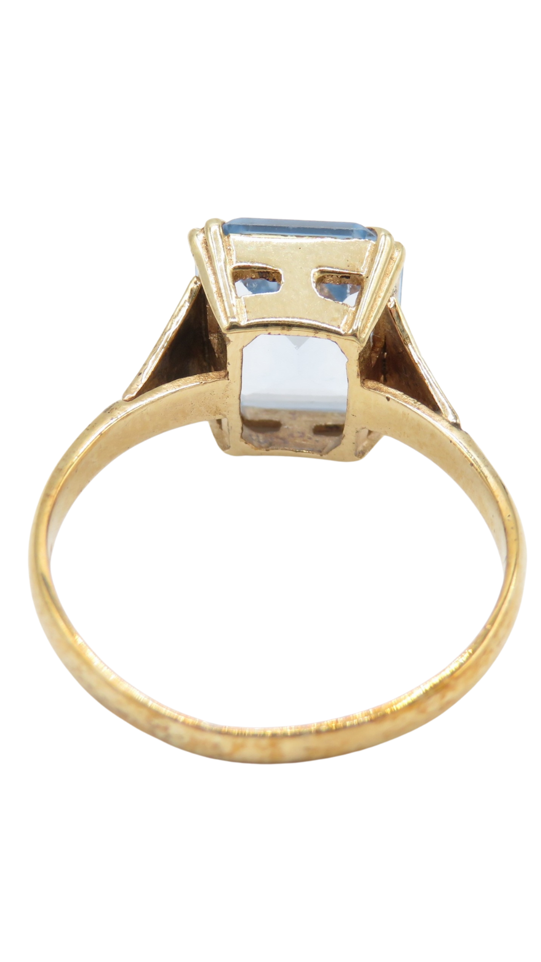 208 Blue Topaz Solitaire Ring