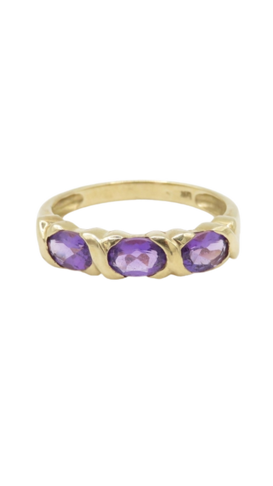 26 Amethyst 3Stone Ring
