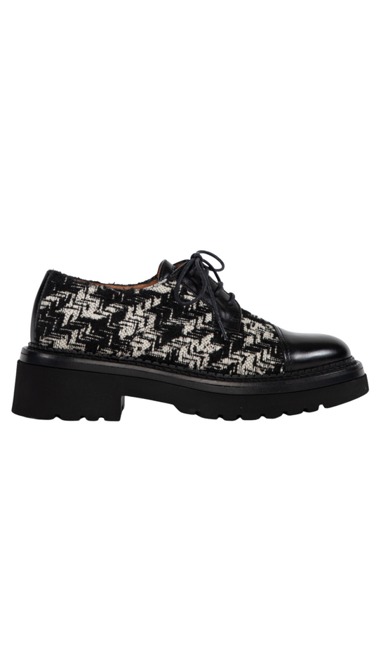 Siena Sierra Black Lace Up Flat