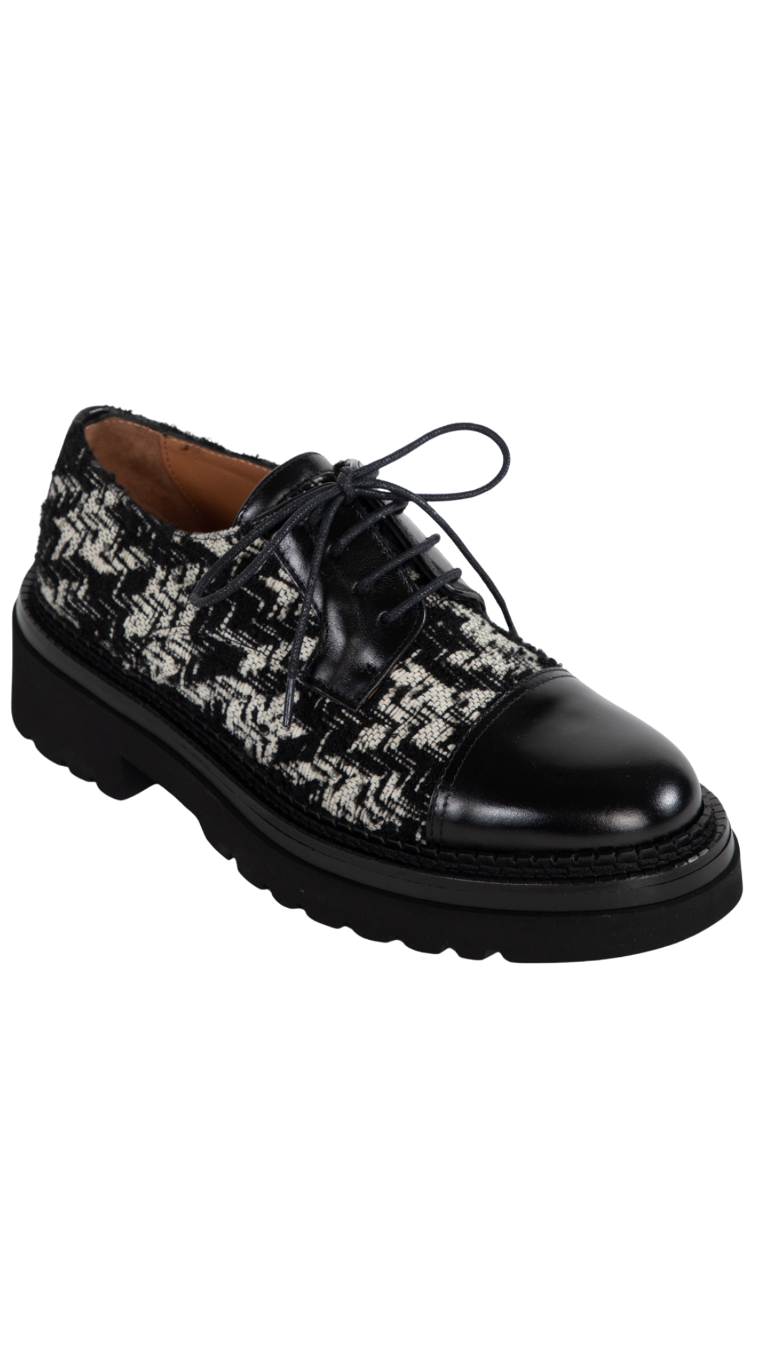 Siena Sierra Black Lace Up Flat