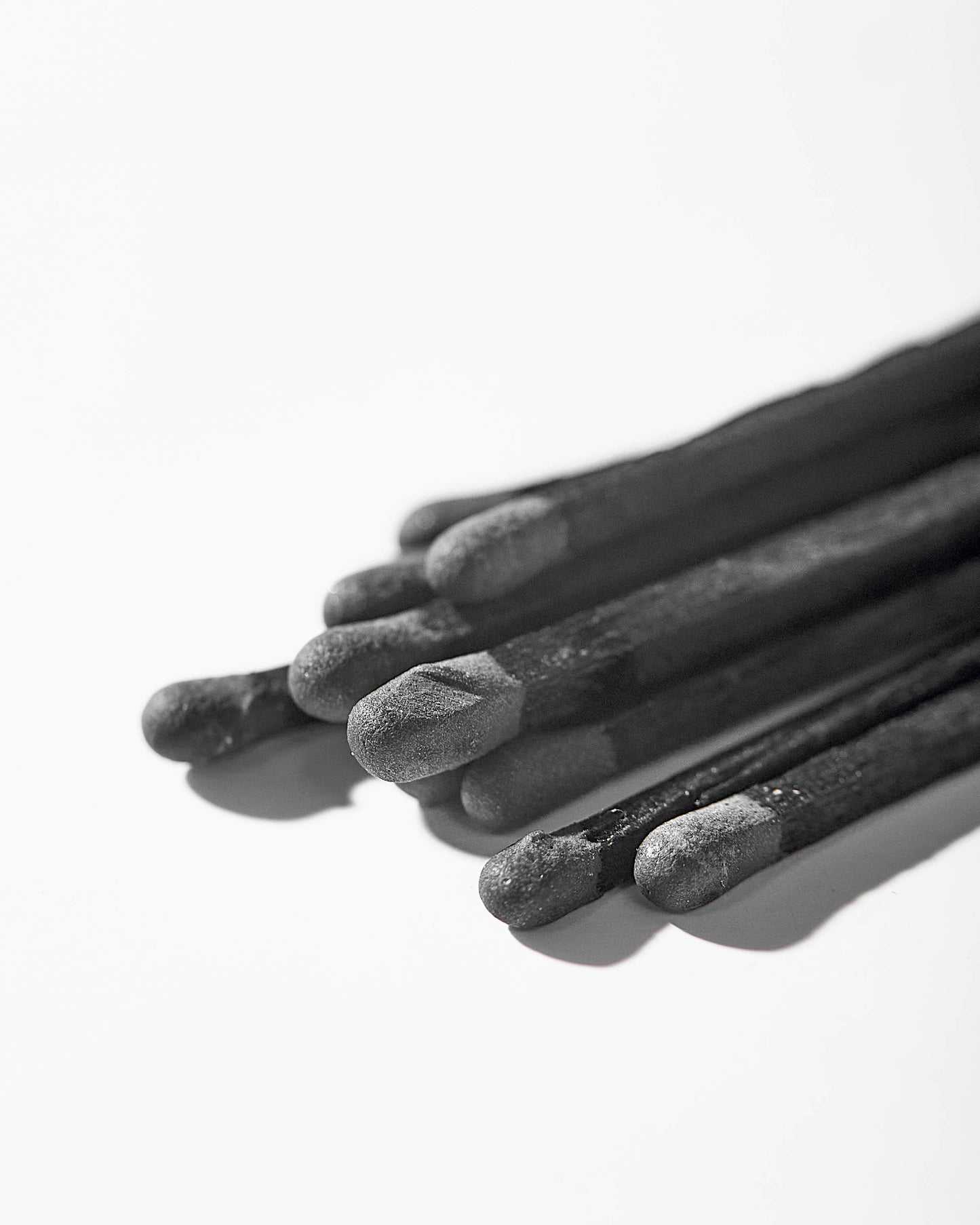 Round Match Striker - Black Matches
